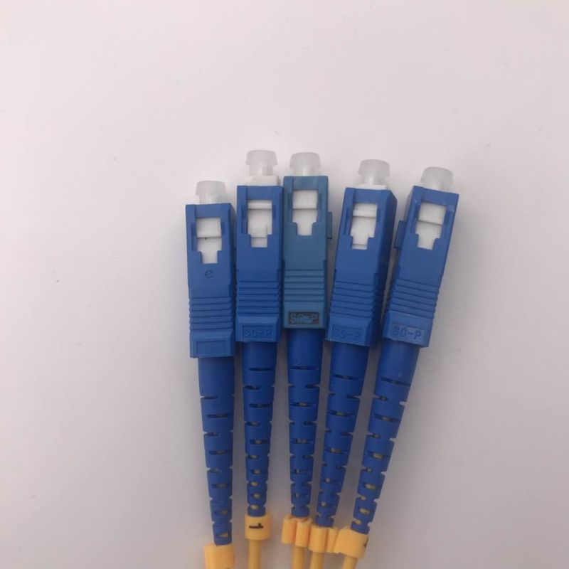 Pérdida de inserción del punto bajo del divisor 1 * 4 del PLC de la fibra óptica de EPON GPON con el conector
