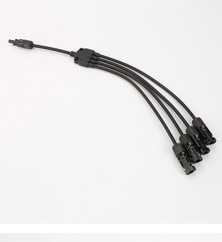 IP68 solar del conector de rama de MC4 Y 1 a 4 para la producción de energía